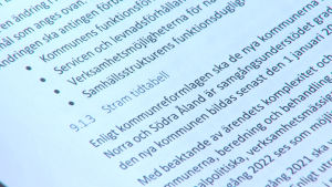 Den strama tidtabellen är en av utmaningarna i kommunreformen. Stram tidtabell - en av utmaningarna i kommunreformen.