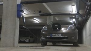Laddningspunkterna i husbolag blir fler men det tar tid. Laddningspunkterna blir fler men det tar tid