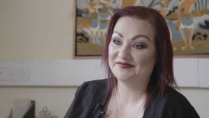 Christa Renwall säger att det behövs mer kunskap om autismspektrumtillstånd. Christa Renwall är erfarenhetstalare för personer inom autismspektrumstörning.