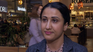 Veronica Kalhori lämnade forskarbanan bakom sig för att bli politiker. Veronica Kalhori kandiderar för SDP i riksdagsvalet.