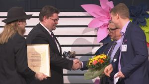 Lasse Rautio och Mikko Joensuu får Kemistsällskapets Innovationspris 2019. Lasse Rautio och Mikko Joensuu får Kemistsällskapets Innovationspis 2019