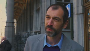 Christophe Calis är EU-kandidat för Volt Europa. Christophe Calis EU-kandidat för Volt Europa