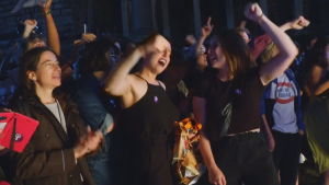 Manifestationen för jämställdhet inleddes i Lausanne, Schweiz vid midnatt 14.6.2019 Demonstration för jämställdhet i Lausanne, Schweiz 14.6.2019