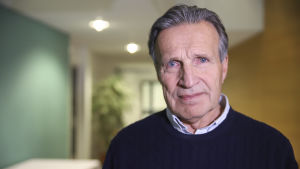 Martti Ruotsalainen är styrelseordförande för Länsi-Pohja sjukvårdsdistrikt. Länsi-Pohjan sairaanhoitopiirin hallituksen puheenjohtaja Martti Ruotsalainen