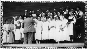 Uudenkirkon kuoro Terijoen laulujuhlilla 1923, johtaa kanttori Sivori.