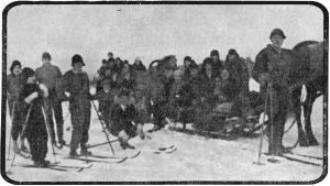 Toivo Saarenpään perustama Päivän Laulu -kuoro rekiretkellä Viipurissa 1934.