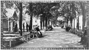 Kesäinen Torkkelin puisto 1920-30-luvulla. Kesäinen Torkkelinpuisto 1920-30-lukujen Viipurissa.