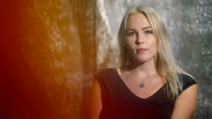 Lääkärin kautta Lotta sai yhteyden itsensä ikäiseen nuoreen naiseen, jolla on sama geenivirhe. – Tiedän, että jos minulle tulee kysyttävää tai tarve puhua, voin laittaa hänelle viestiä. Lotta Johansson