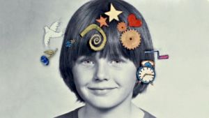 Som barn spelade Tobias huvudrollen i mamma Antonia Ringboms uppmärksammade TV-serie ”Jag, Laban”. Serien finns i sin helhet på Yle Arenan. Tobias Zilliacus som barn.