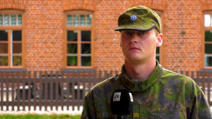 Axel Kuitula har fungerat som rekrytstödsrepresentant. En beväring vid Nylands brigad.