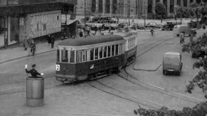 Liikenteenohjaaja Helsingissä (1949).