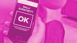 Puhelimen näytällä näkyy kysymys Salli evästeet? ja isolla OK.