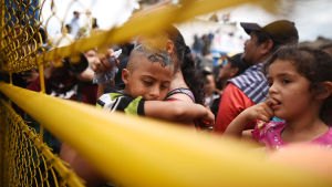 Migranter från Honduras vid gränsen mellan Honduras och Mexiko 2018.
