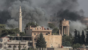 Ras-al -Ainin brinner efter det turkiska anfallet in i Syrien. 
