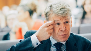 Martin Scheinin är professor i Florens i Italien Martin Sheinin, professor i internationell rätt och mänskliga rättigheter.