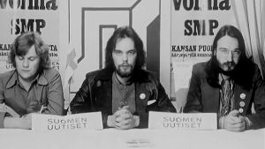 Martti Mulju, Pauno Haapamäki ja Rolf Sormo esittelivät SMP:n nuorten toimintaa (1974). 