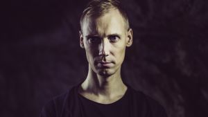 DJ Orionilla on vuonna 2018 YleX:n perjantai-illassa kaksi omaa ohjelmaa. // Kuva: YleX / Juuli Aschan
