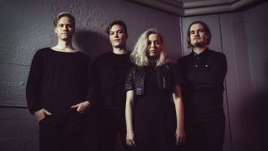 Mafia Honeyn muodostavat Johannes Erkkilä, Tomas Niemistö, Salla-Marja Hätinen ja Ilkka Tuovinen // Kuva: Juuli Aschan / YleX