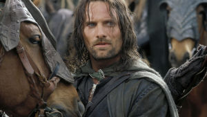 Taru sormusten herrasta: Kaksi tornia (12) Kuvassa Aragorn (Viggo Mortensen). Viggo Mortensen Aragornina.