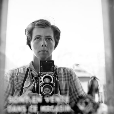 Vivian Maierin omakuva
