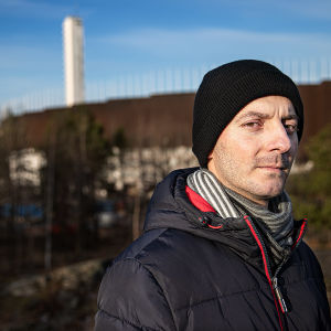 MOT:n haastattelema rakennustyömies Ilir.
