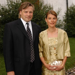 Christian med frun Camilla på Jari Kurris och Vanessa Forsmans bröllop 2004. Christian och Camilla Ruuttu på Jari Kurris och Vanessa Forsmans bröllop 2004.