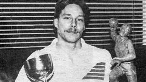 1978 var ett bra år för Rönnberg då han vann skytteligan för första gången och slutade trea i skol-EM. Jan Rönnberg med två pokaler.