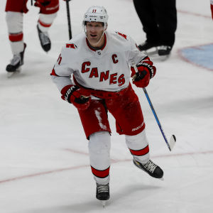 Den rutinerade lagkaptenen Jordan Staal har varit en av NHL-säsongens stora överraskningar. Den rutinerade lagkaptenen Jordan Staal har varit en av NHL-säsongens stora överraskningar.