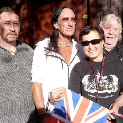 Kuvassa Phil Baker (vas.), Ken Hensley, Eija Vasama ja Lee Kerslake.
