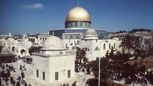 Klippmoskén i Jerusalem är en av de heligaste platserna för muslimer i världen. Klippmosken och klagomuren i Jerusalem