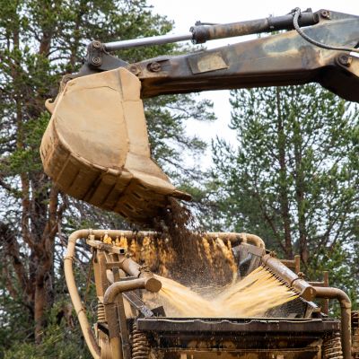 Lemmenjoen kansallispuistossa Inarissa ei enää saa kaivaa kultaa koneilla