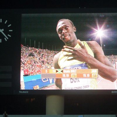 Bolt 200