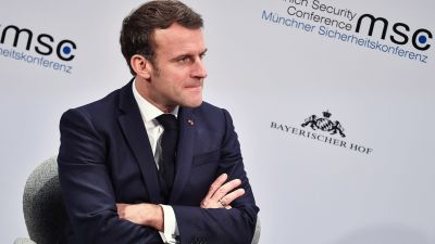 Presidentti Macron varoitti Münchenissä, että Yhdysvaltojen eristäytyminen Euroopasta heikentää länttä.