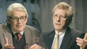 Neliosaisen sarjan juontavat Lasse Lehtinen (vas.) ja Seppo Hovi. Neliosaisen sarjan juontavat Lasse Lehtinen (vas.) ja Seppo Hovi.