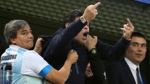 Märkligt beteende av Diego Maradona efter segermålet. Diego Maradona betedde sig märkligt under VM-matchen Nigeria–Argentina.