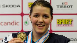 Karvinen med Finlands senaste VM-medalj, bronset från 2015. Michelle Karvinen med Finlands senaste VM-medalj, bronset från 2015.