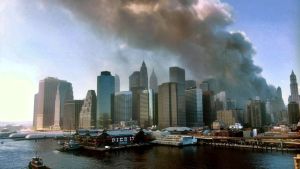 9/11 och rädslans födelse. Arkivbild av terrorattackerna i USA den 11 september 2001.