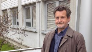 Matti Paloneva, direktör för hem- och anstaltsvård vid Vasa stad. Matti Paloneva är chef för hem- och anstaltvården i Vasa