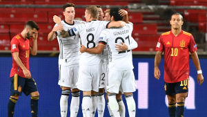 Matchen Spanien–Tyskland hör till delikatesserna då Nations League-gruppspelet avslutas. Då lagen möttes i Tyskland i september skrevs slutresultatet 1–1. Matchen Spanien–Tyskland hör till delikatesserna då Nations League-gruppspelet avslutas. Då lagen möttes i Tyskland i september skrevs slutresultatet 1–1.