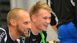 Isomäki och Nyman, backprofiler i Blue Fox. Jori Isomäki är tränare och lärare för Alexander Nyman.