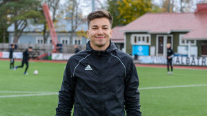 Var Mehdi El Moutacim spelar säsongen 2021 är öppet. Porträttbild på Mehdi El Moutacim.