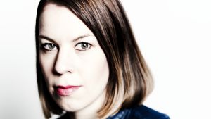 Caroline Hainer tror det dröjer länge innan mammakroppen blir ett ideal. Caroline Hainer