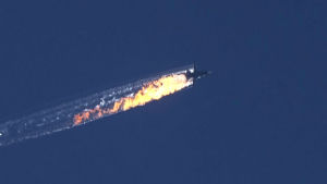 Nedskjutningen stöder Turkiets utrikespolitiska mål i Syrien, obereonde om den var befogad eller inte, menar Alaranta. Stridsplan störtar efter nedskjutning vid turk-syriska gränsen.
