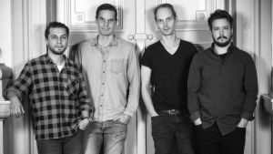 Från vänster skådespelarna Joonas Heikkinen, Martin Bahne, Carl Alm och Willehard Korander. Skådespelarna Joonas Heikkinen, Martin Bahne, Carl Alm och Willehard Korander.