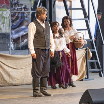 Teatterintekijät pääsivät vihdoin yleisön eteen