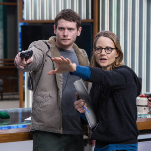 Jodie Foster regisserar Jack O'Connor. Jodie Foster regisserar Jack O'Connor.