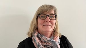Benita Öberg, Raseborgs social- och hälsovårdsdirektör, vill inte kommentera enskilda fall. Raseborgs social- och hälsovårdsdirektör Benita Öberg vill inte kommentera något fall.
