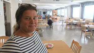 Carina Kackur är föreståndare på det föreningsdrivna Mariahemmet i Jakobstad. Carina Kackur är föreståndare på det föreningsdrivna Mariahemmet i Jakobstad