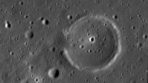 kraatereita Kuun pinnalla