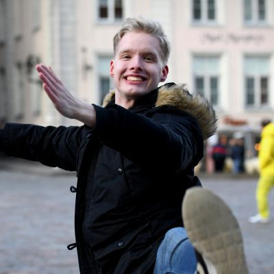 "Äiti, anna mä menen": Mikael Hagelstam muutti 13-vuotiaana ulkomaille tanssin vuoksi eikä välitä, kun virolaisvalmentajat huutavat hänen tuhlaavan vanhempiensa rahoja